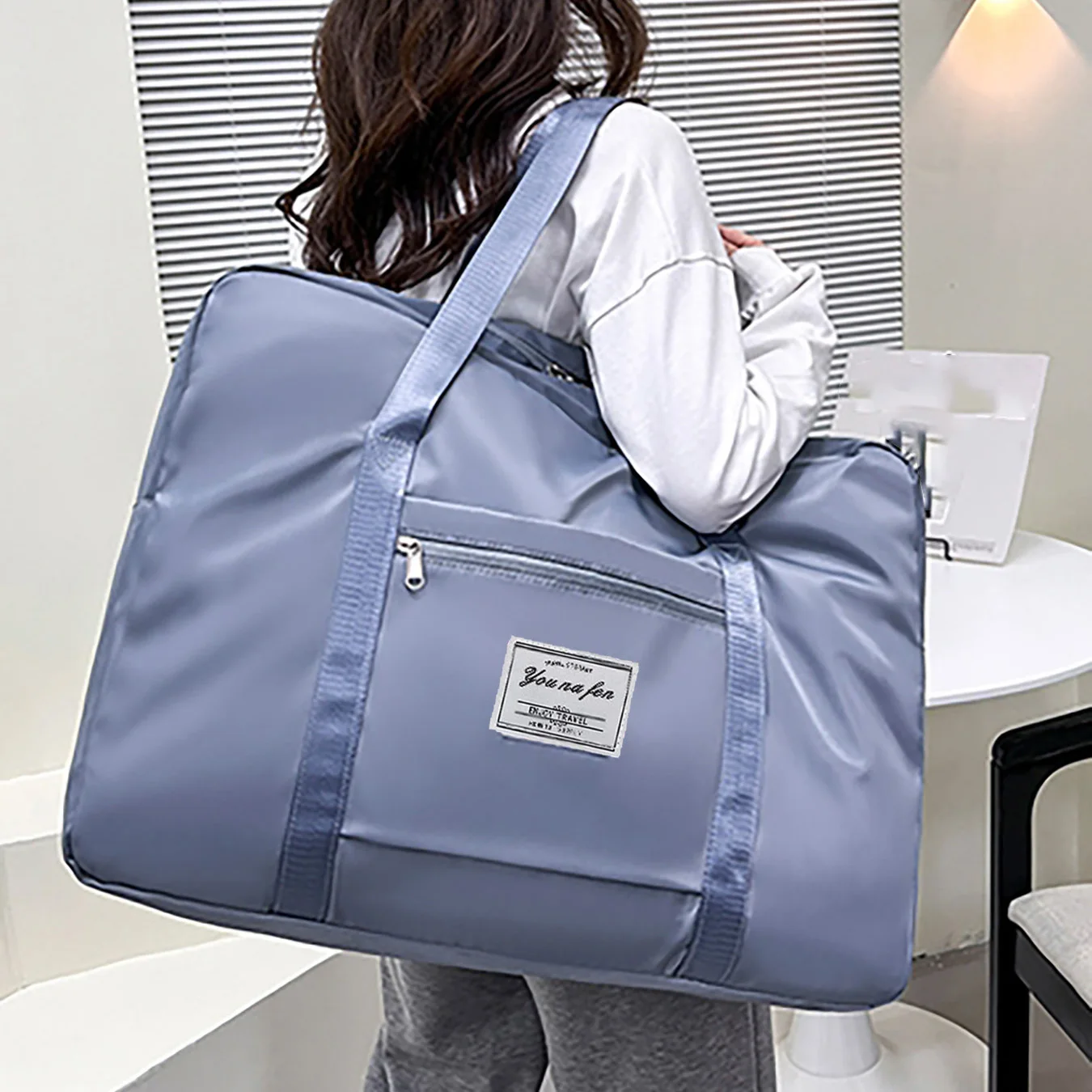 1pc Pink/Blue/Black Travel Large Capacity Storage Bag Zipper Portable Sports Bag Versatile Gym Handbag weekend or overnight bag