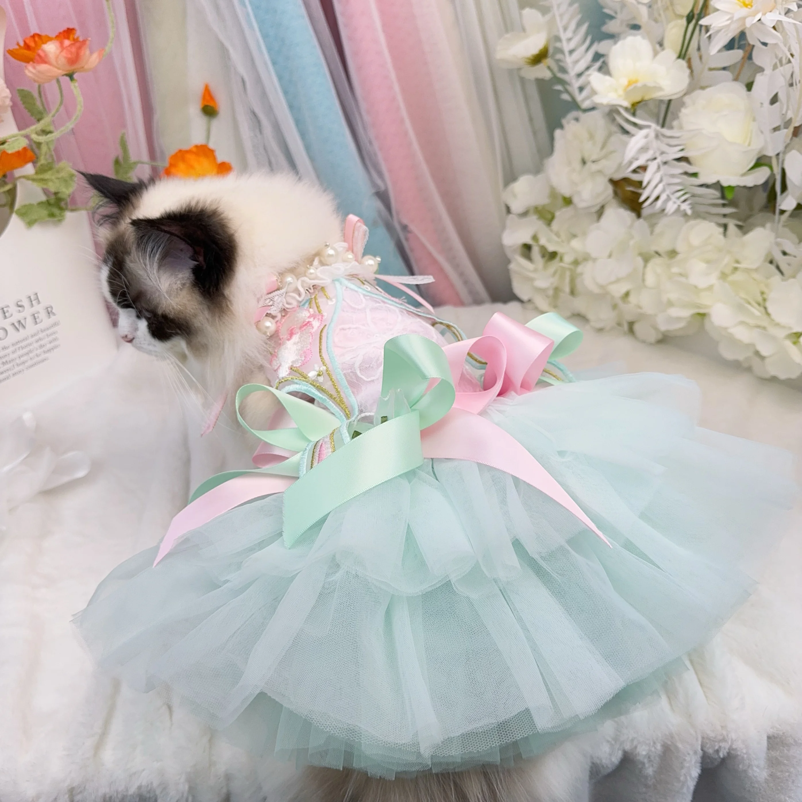

Luxury Handmade Princess Dog Dress - Green Bow Tie Wedding Photography Outfit for Cats & Dogs, Birthday Party Anniversary Gift