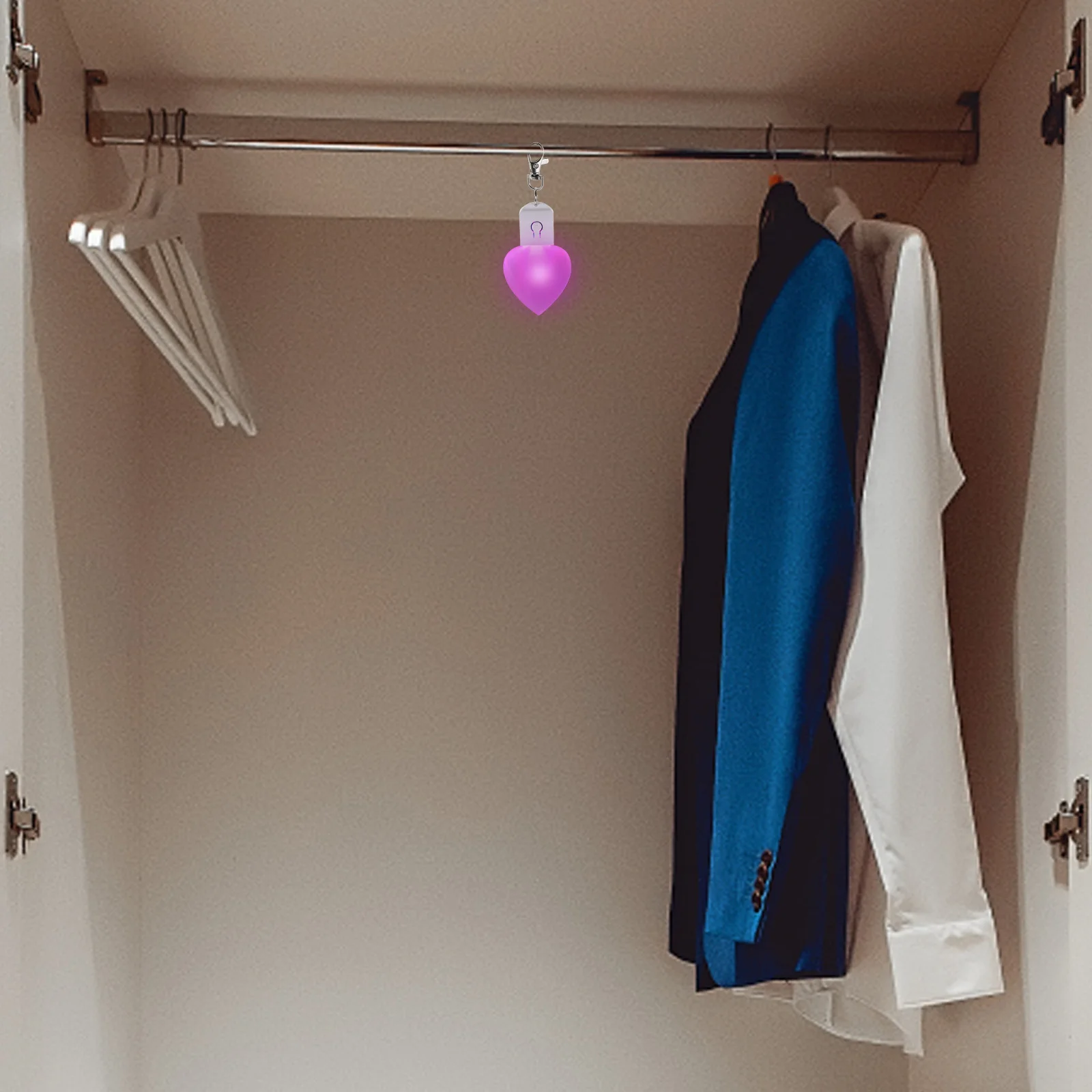 على شكل قلب التسامي LED سلسلة مفاتيح مصنوعة من الأكريليك فارغة ملونة توهج ضوء الليل ديكور رومانسي حلية الحفلات DIY بها بنفسك الطباعة الحرفية