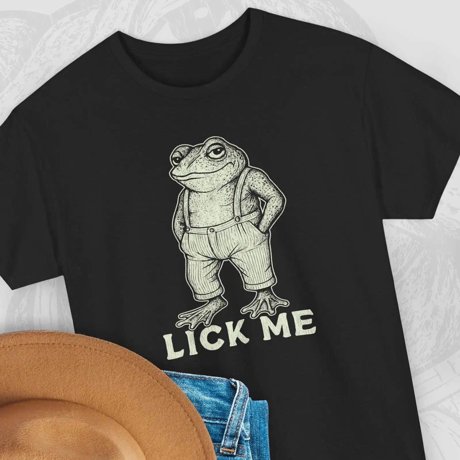Funny Vintage Frog In Overalls LICK ME Slogan T Shirt Casual  Black vintage Washed homme graphic Comfortable designer clothes