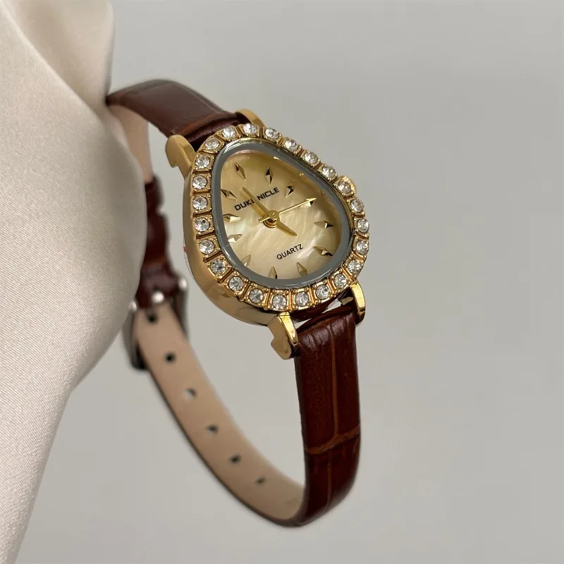 Luxury Women's Quartz Watch Gold Oval Delicate Dial Black Vintage Leather Elegant Fashion Women's Watch