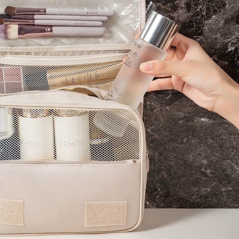 Borsa per il trucco da viaggio Organizzatore di articoli da toeletta impermeabile Borsa per il trucco con gancio per il bagno Neceser da donna di