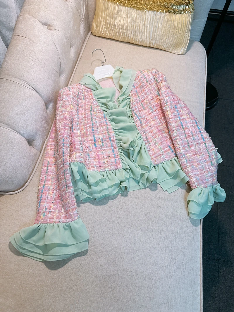 เสื้อโค้ทผ้าลายสก็อตสีชมพูแต่งขอบลูกไม้บุซับใน รุ่นใหม่ประจำฤดูหนาวปี 2025 สไตล์ฝรั่งเศสสำหรับผู้หญิง