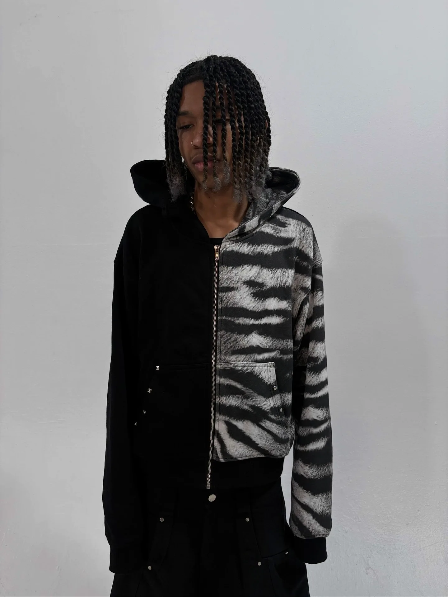 الأوروبية والأمريكية الهيب هوب شخصية يين يانغ معطف زيبرا نمط الربط برشام أسود فضفاض الرجال المرأة قلنسوة بسحاب #3