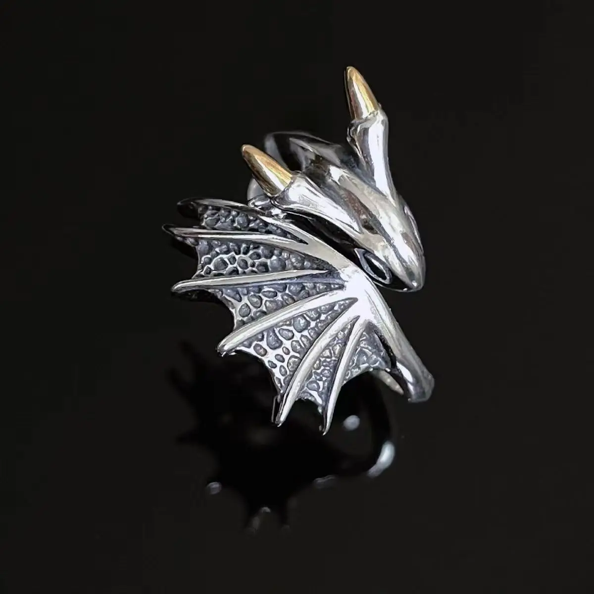 Retro Small Flying Dragon Ring for Men Non-Fading Exquisite Vintage Hip Hop Open Adjustable Jewelry
