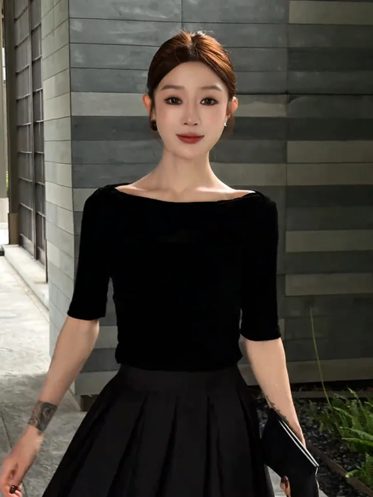 Slim Fit Black mid Sleeve T-Shirt Women's Design Sensation  Summer Slimming Versatile Body Shirt Upper Apparel