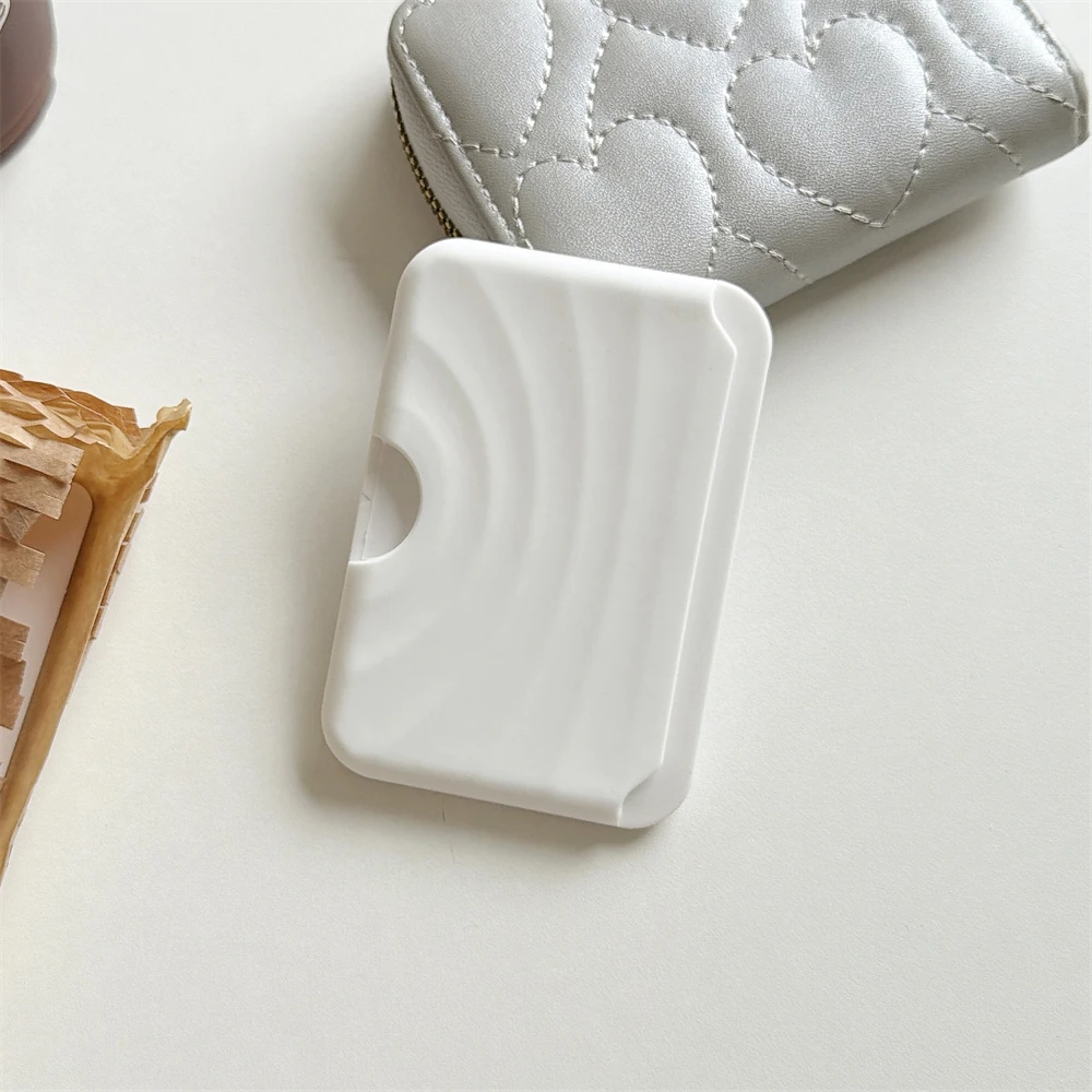 Porte-cartes magnétique en sil - Place Card Holder avis et prix