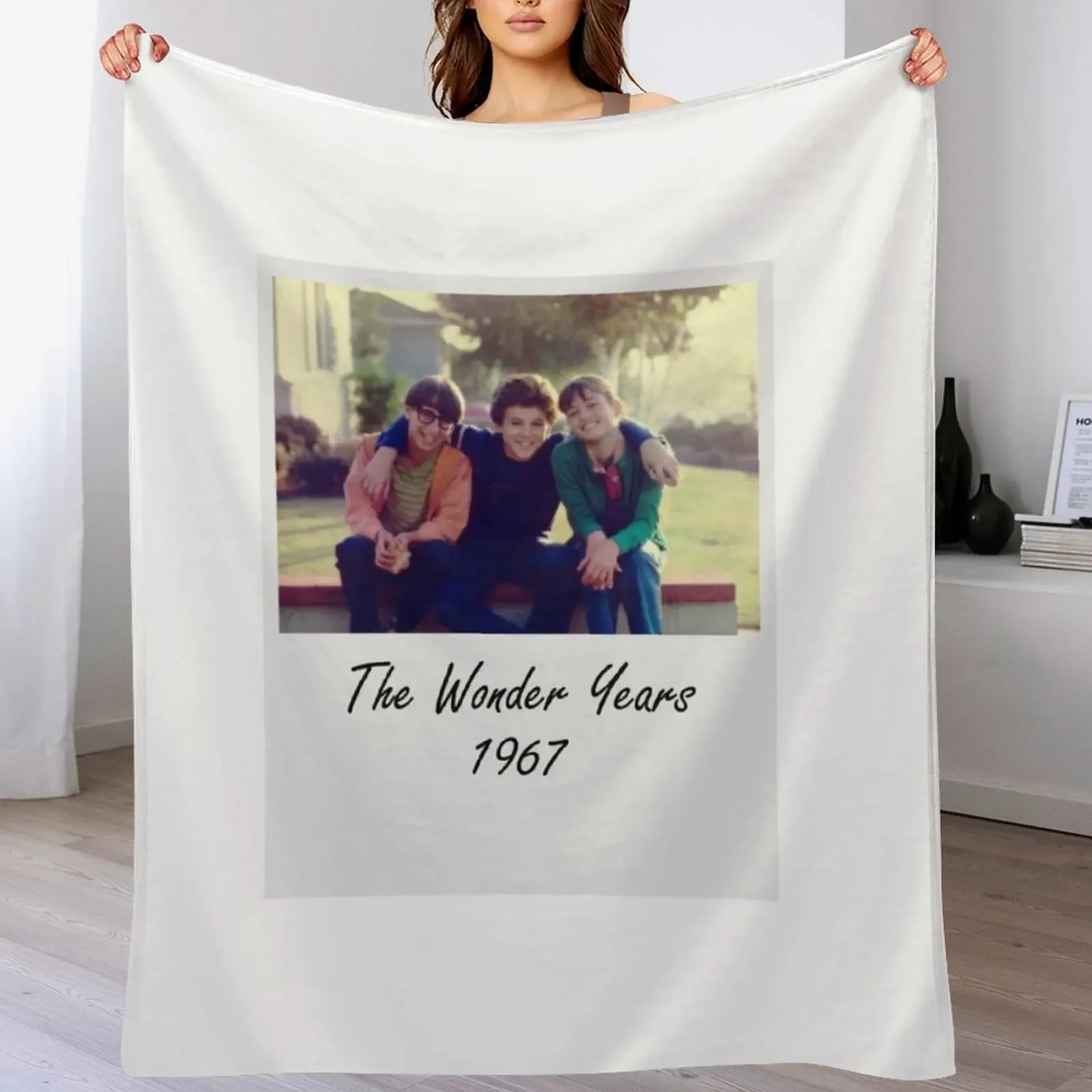 

The Wonder Years Throw Blanket Luxury Designer Retros Fashion Sofas Blankets