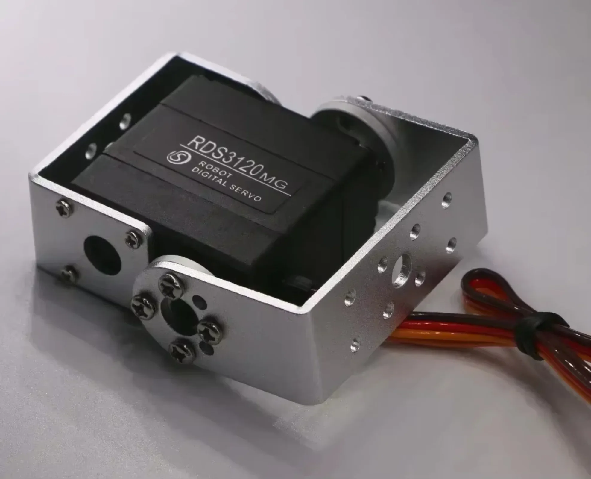 RDS3120 Servo digitale 20 kg Coppia ingranaggi metallici Doppio cuscinetto a sfere per Arduino/RC Auto/Robotica Fai da te