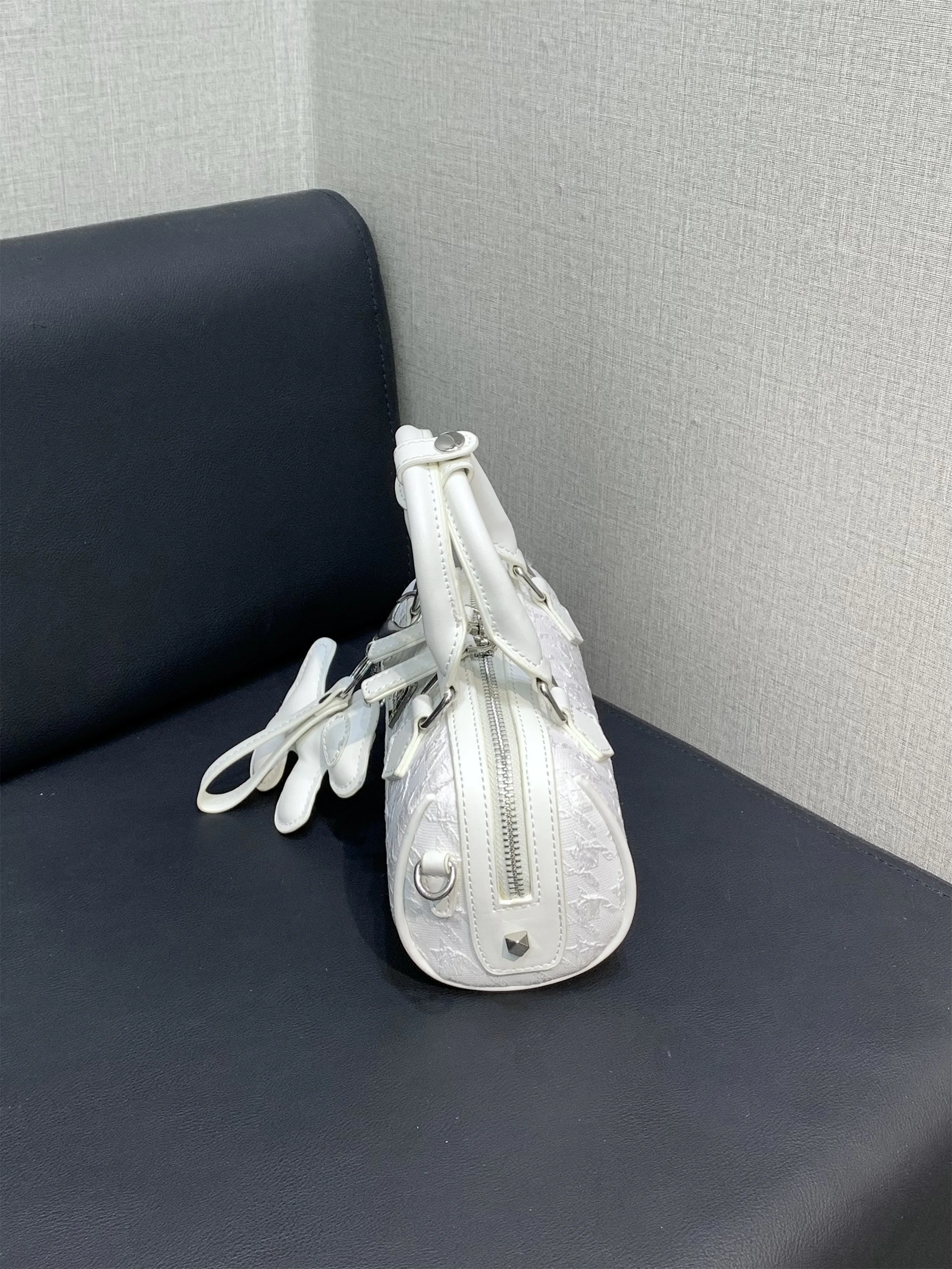 ciyah-women's-commuter-bag-simple-white-plaid-boston-pillow-bag-2026-new-sle-leather-handbag-sweet-lady-sle