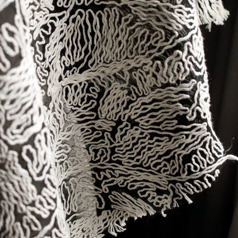 

Тонкая черная хлопковая ткань в полоску для креативного декора, модной одежды, шитья своими руками, ткани для рукоделия, продается на метры