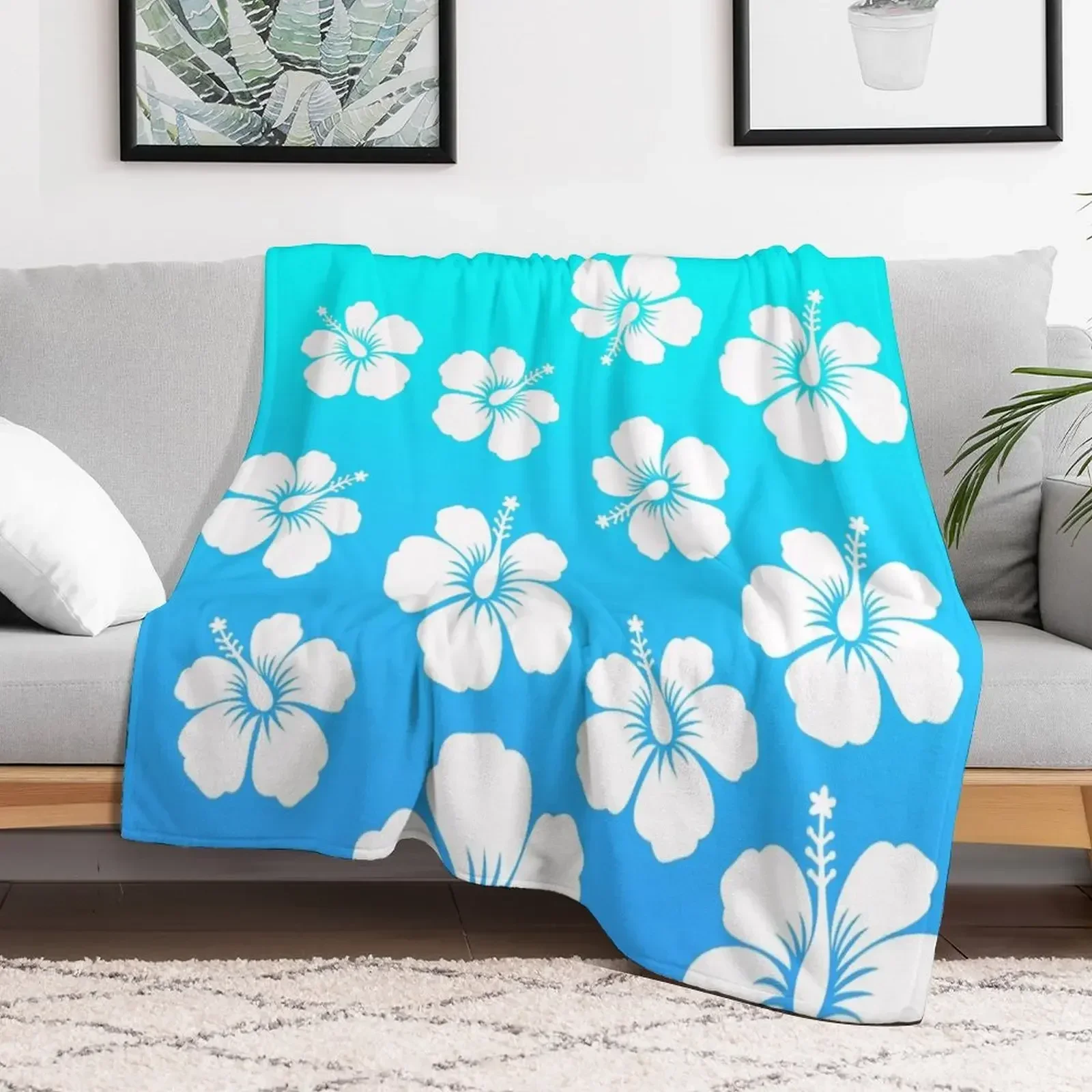 Hibiscus flower pattern blue gradient Throw Blanket Heavy Kid'S Blankets