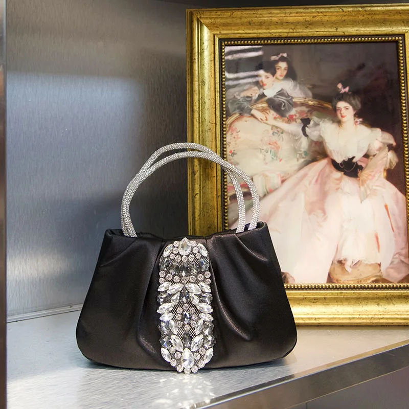 

Xiaoxiangfeng shiny and inflexible diamond-set small square bag retro temperament velvet portable dinner bag