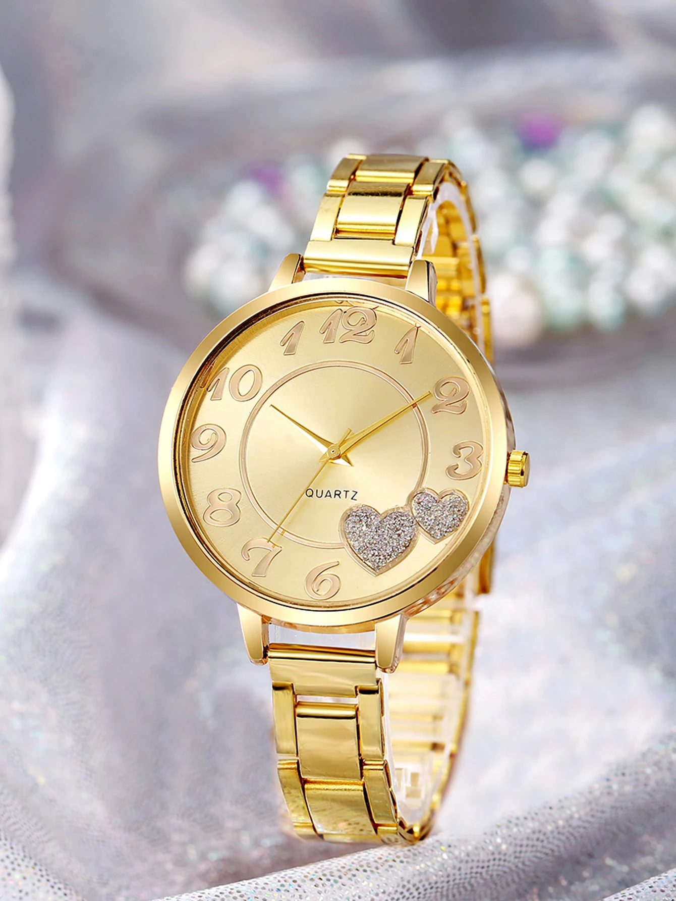 Fashion Diamond Love Dial Fashion Steel Belt Quartz Watch