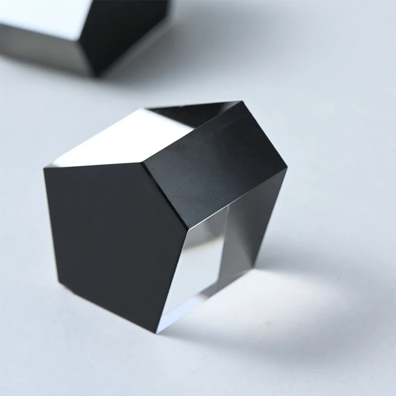 Pentaprism optical glass with high-precision 90-degree light path deflection and redirection for optical measurement