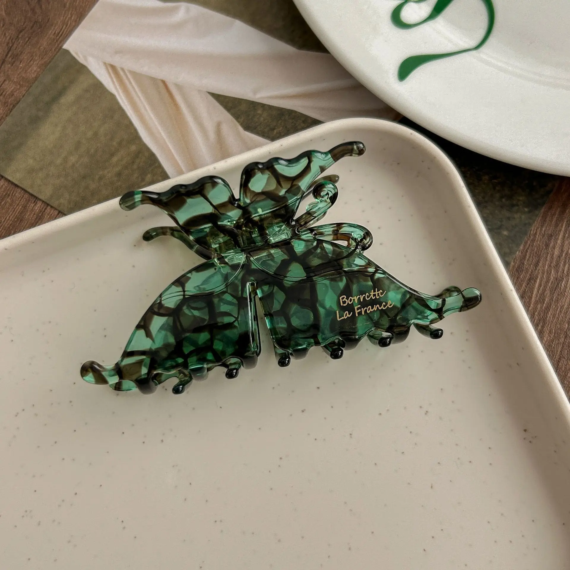 New Exquisite Acetate Hair Claws Elegant Butterfly Shark Hair Clips Barrettes For Women Korean Design Hair Accessories Headwear image 6