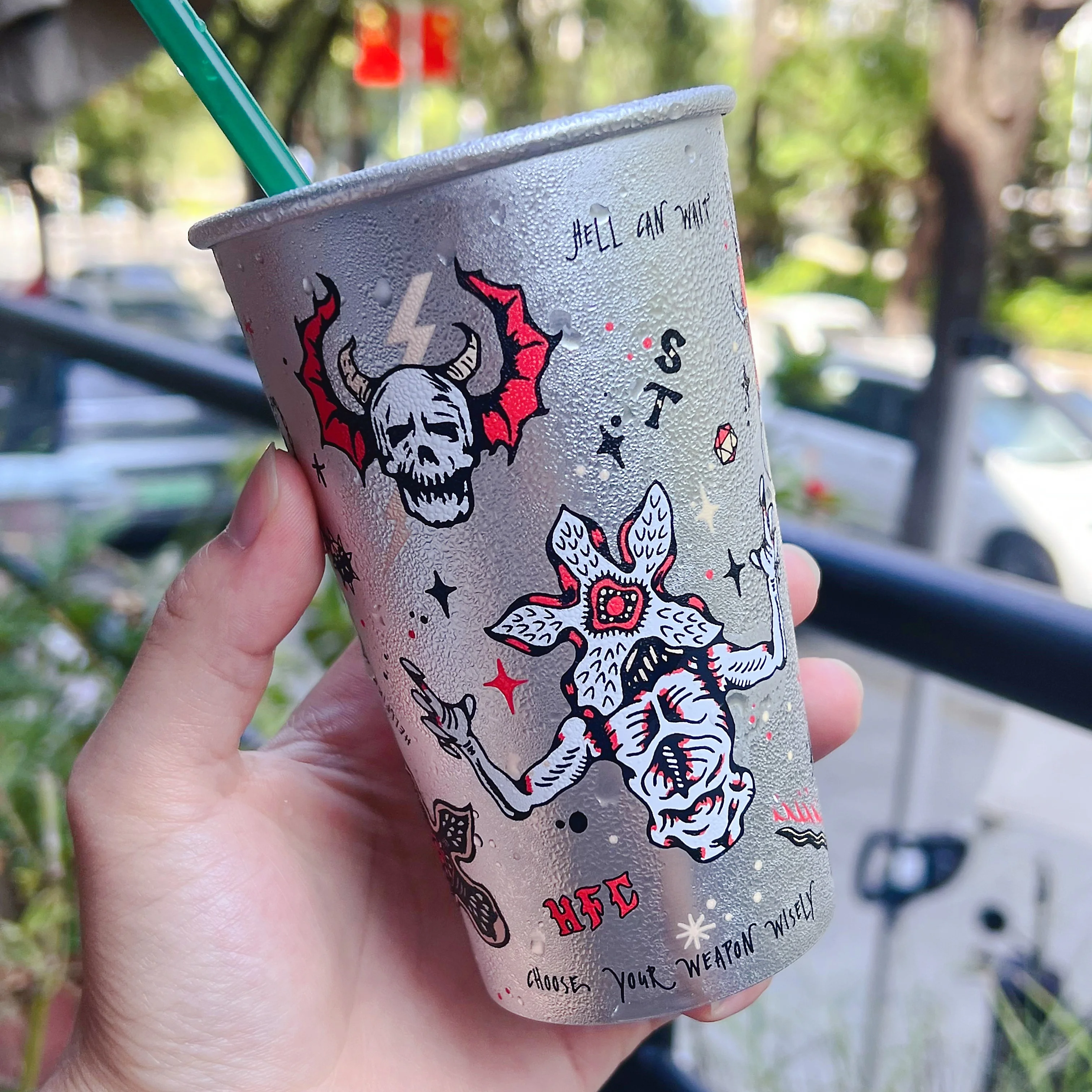 

Stranger Merch Cold-Activated Color Changing Cup, Food-Grade Gothic Skull Devil Print Reusable Tumbler