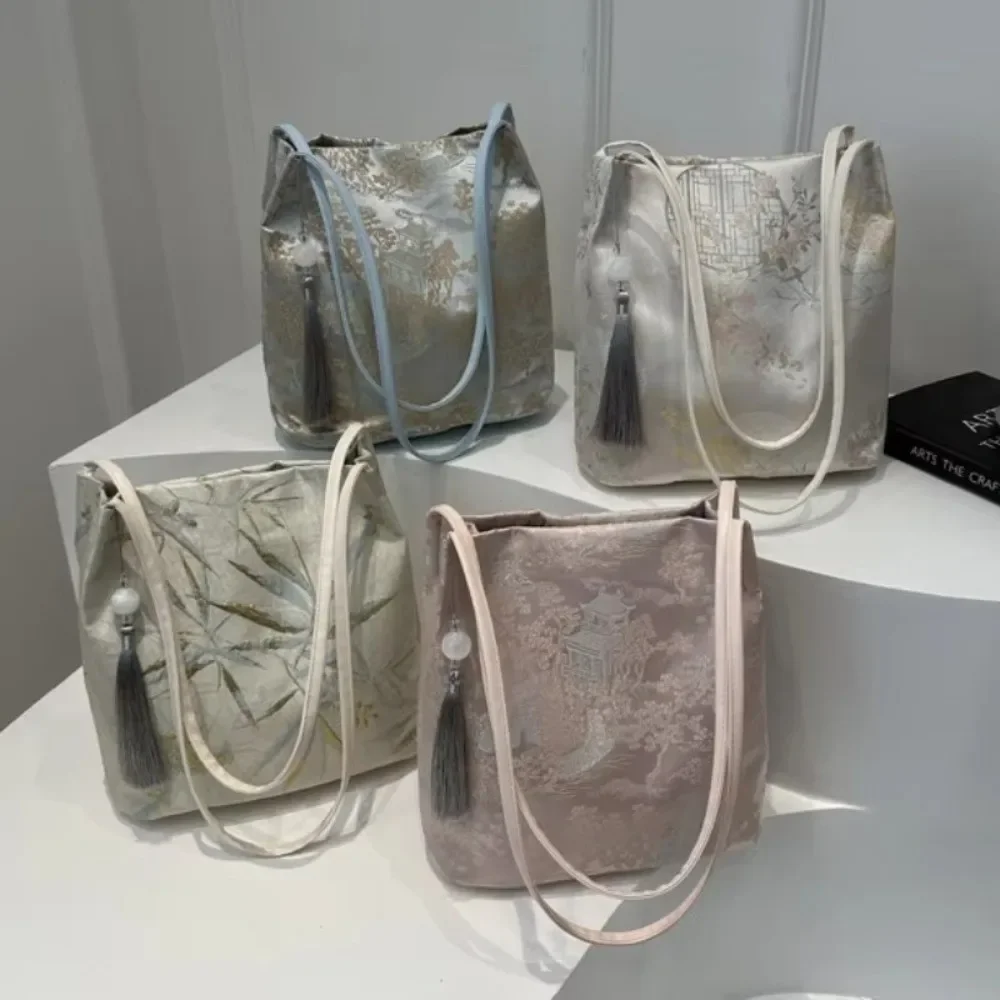 Retro Large Capacity Chinese Style Shoulder Bag Bamboo Flower Tote Bag Tassel Pendant Bucket Bag Women