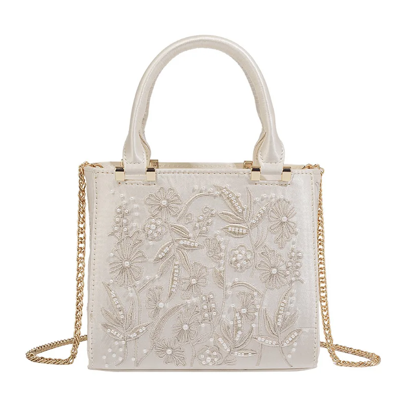 2025 Autumn New Pearl Embroidered Handbag Cross border Trend Fashion and Atmosphere Banquet Handbag