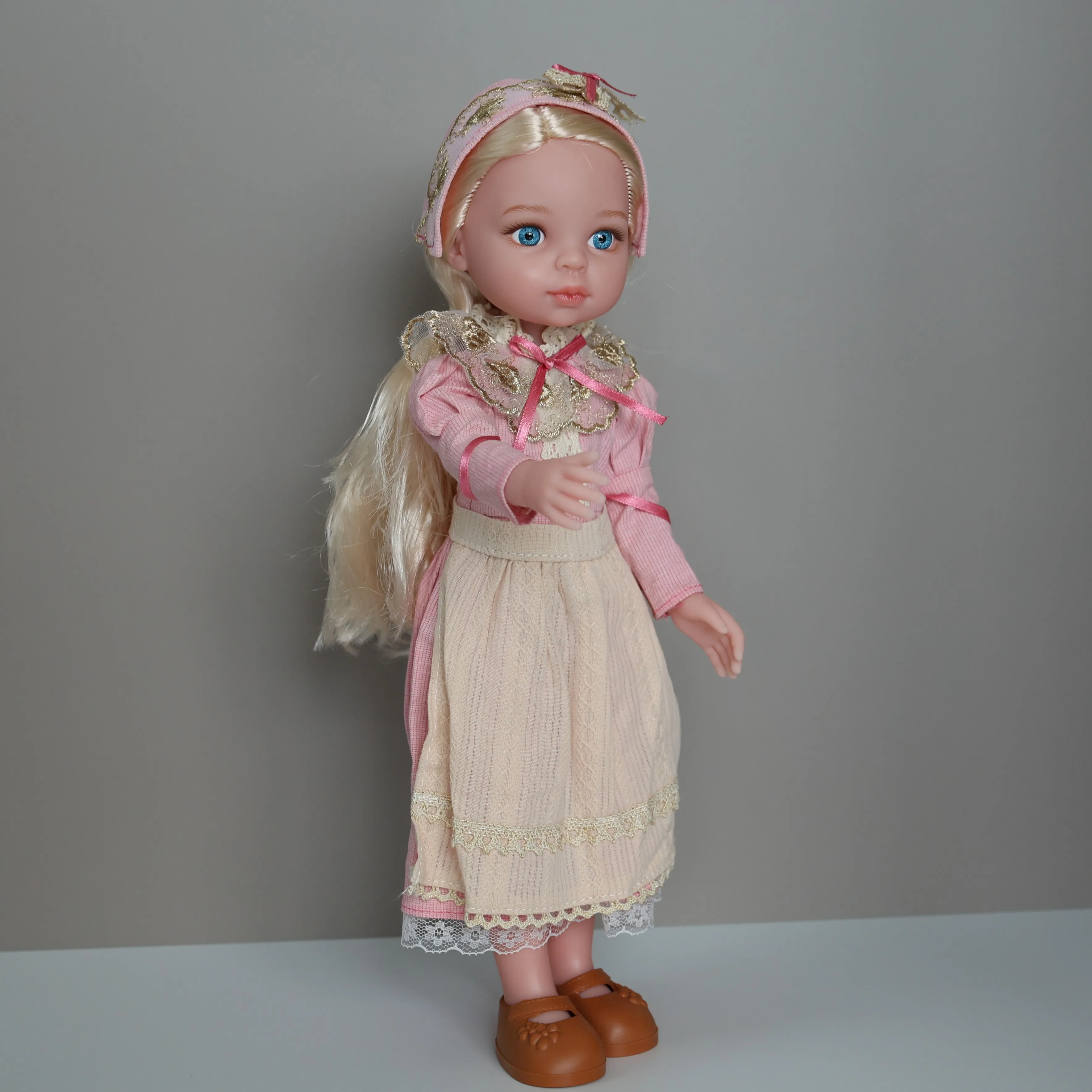 실제와 같은 인형 장난감, 13인치 가동형 소녀 인형 (옷과 신발 포함), 생일 선물