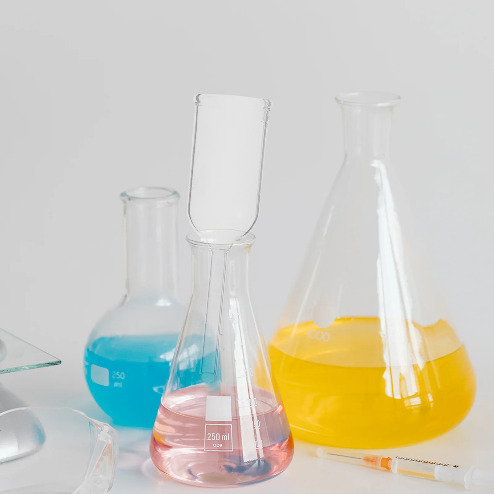 

Laboratory Glass Funnel Cylindrical Design Clear Filtering Funnel Scientific Glassware for Experiments Laboratory Supplies