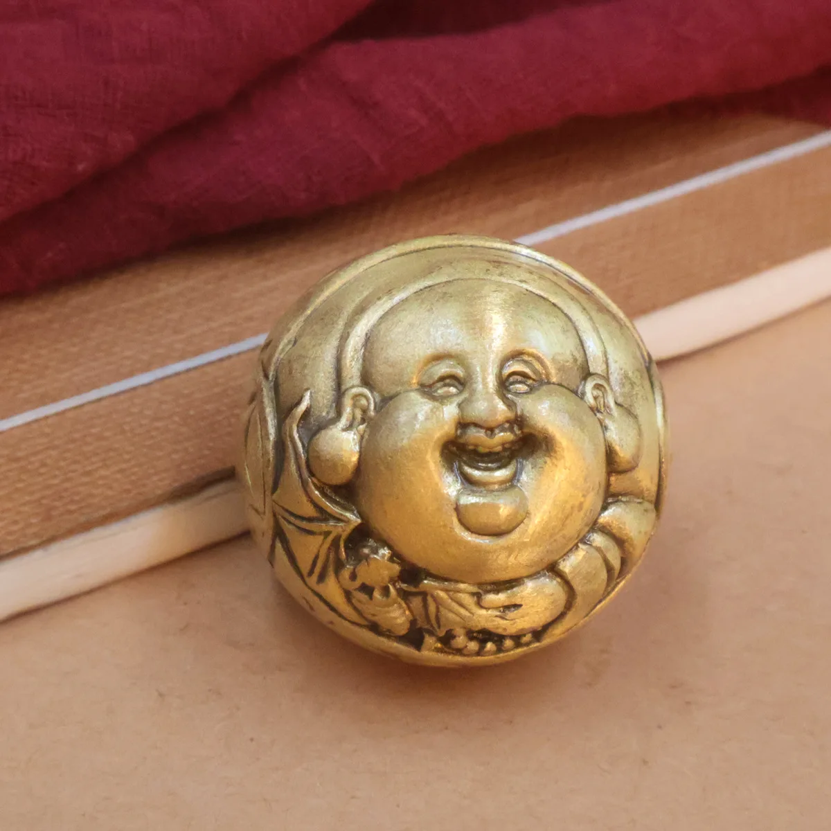 HT Brass God of Wealth handball half a catty heavy fortune handball hand handle piece exercise finger flexible ornament creative