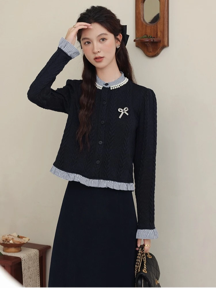 

ALXNAN Women's Cardigan Navy Blue Plaid Stitching Beaded Metal Bow Flower Button Knitwear Long Sleeve Knitted Tops VPXN315103