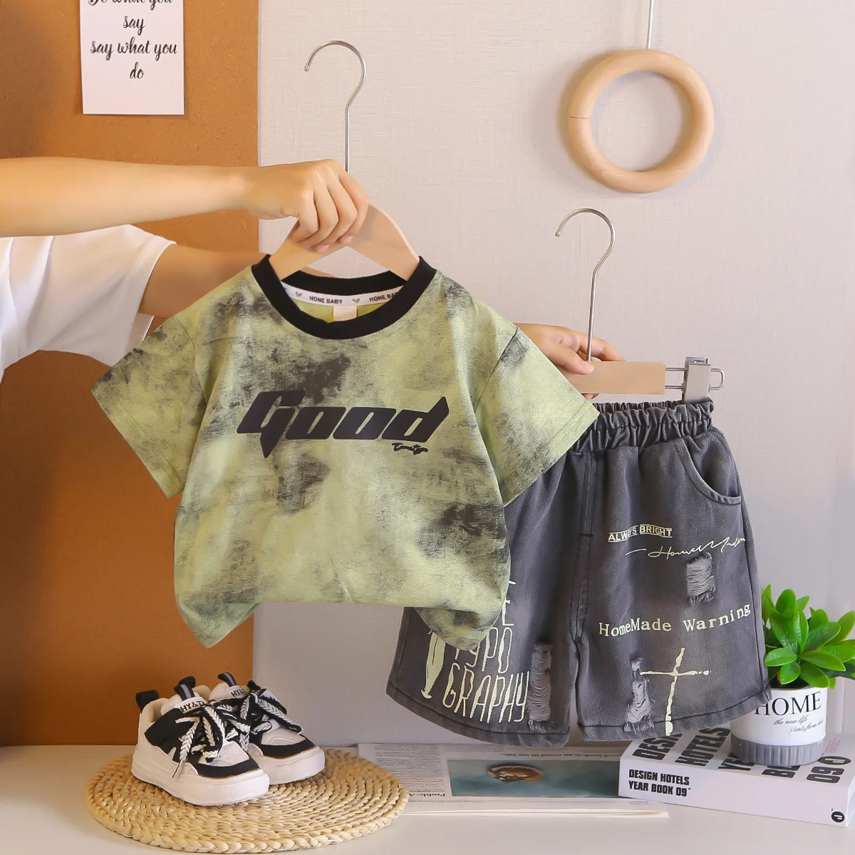 

Летний комплект для маленьких мальчиков 0-5 лет: корейская спортивная футболка с эффектом тай-дай и шорты с эффектом потертости, 2 предмета, детская уличная одежда