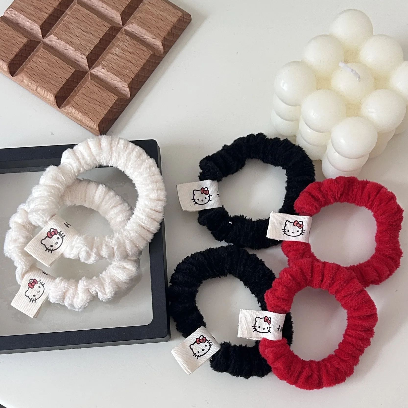 

Энергическая резинка для волос Sanrio KT для девочек, плюшевое кольцо для волос KT Cat, резинка для волос, аксессуар для волос с героями мультфильмов