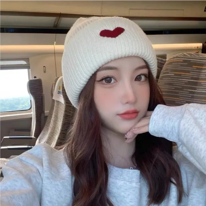 قبعة شتوية للجنسين مطرزة على شكل قلب، سميكة ودافئة، وصوف ناعم، خفيفة الوزن، قابلة للتمدد، مريحة، تصميم أنيق. #2