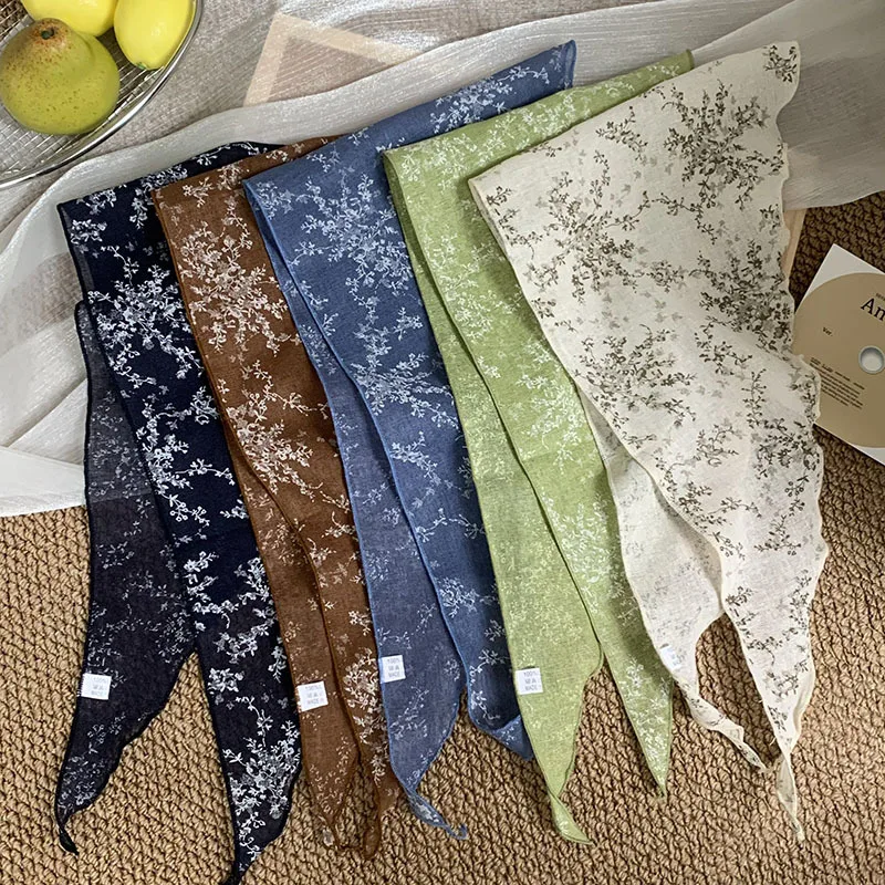 

Floral Triangular Scarves, Silk Scarves, Fashionable and Versatile Headscarves, Country-style Hair Bands and Hair Accessories