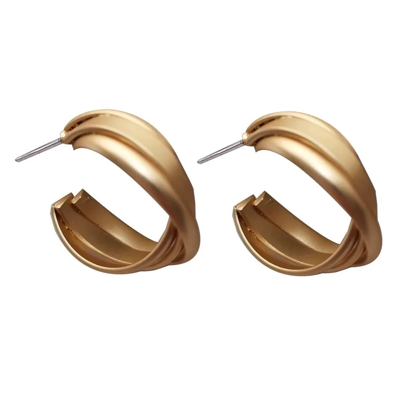 شعور عال من الأقراط المعدنية الفاخرة للإناث ، تصميم المتخصصة ، شخصية جديدة ،