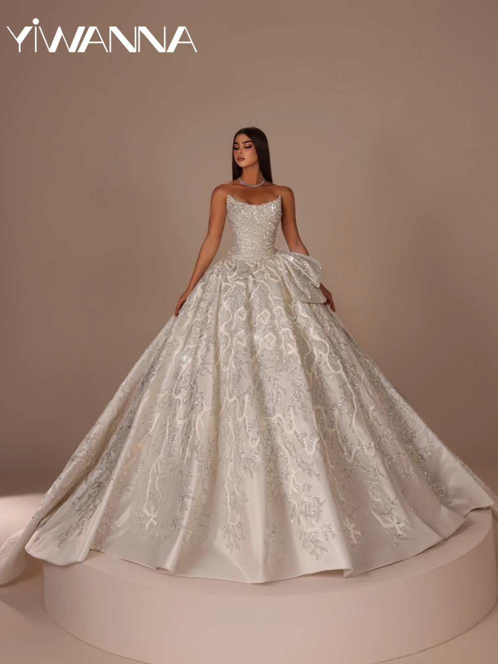 

Sparkly Luxury Beaded Princess Wedding Dress Charming Strapless Backless Bridal Gown 2026 New Customized Dresses For Bride