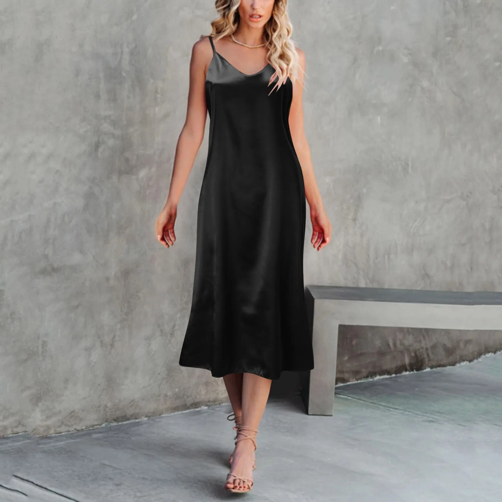 Wholesale Women Satin Nightgown Lady Sexy Spaghetti Strap Night Dress Female Sleeveless Sleepwear Plus Size Home Nightwear