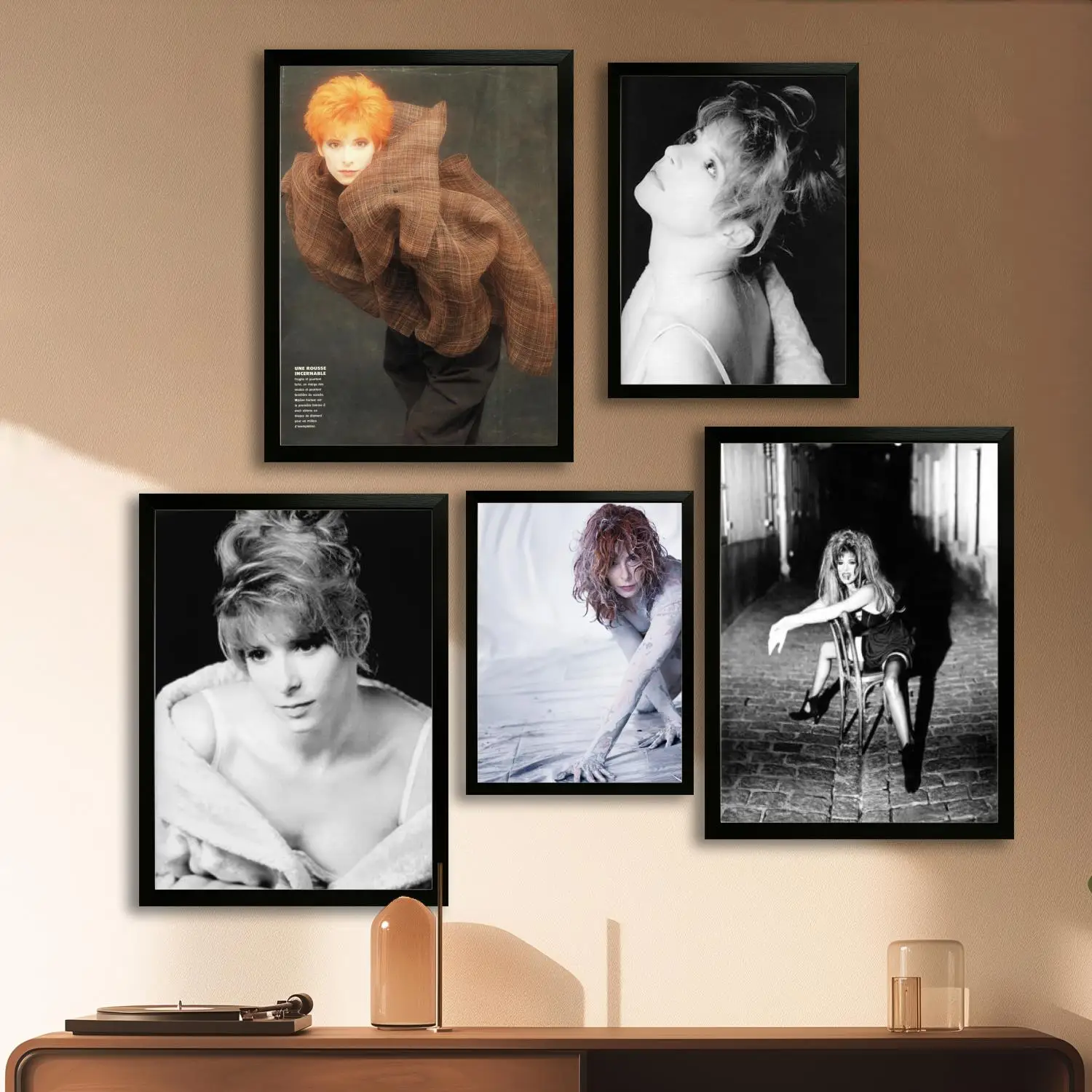 Mylene Farmer Canvas Art Poster and Wall Art, Picture Print, Modern Family, Bedroom Decor, Posters,Decorative painting