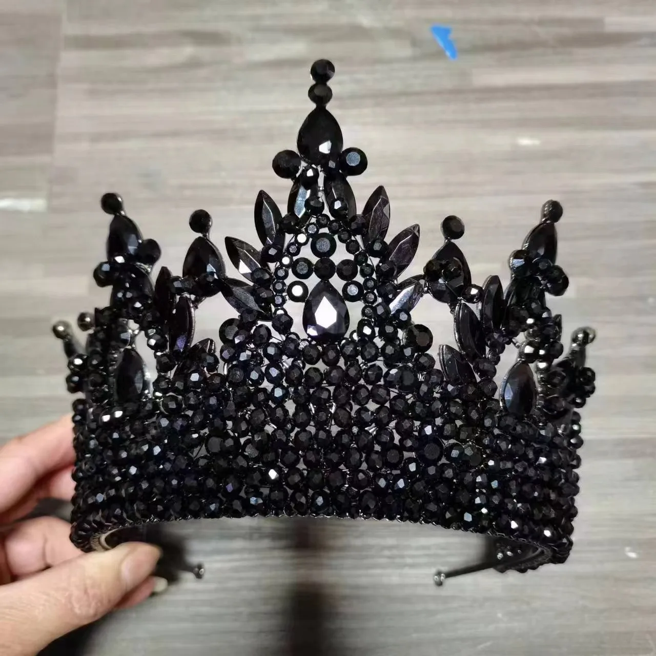 Big Royal Queen Crowns Miss Universe Black Crystal Bridal Tiara Women AB Color Pageant Diadem Indian Wedding Hair Accessories