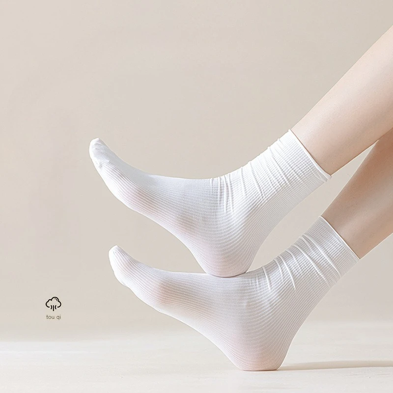 1/5/10 Paar Damen-Mittelrohr-dünne Socken aus Eisseide, Sommer, kühle schwarze und weiße Socken, Eisstapel-Damen-Freizeitsocken