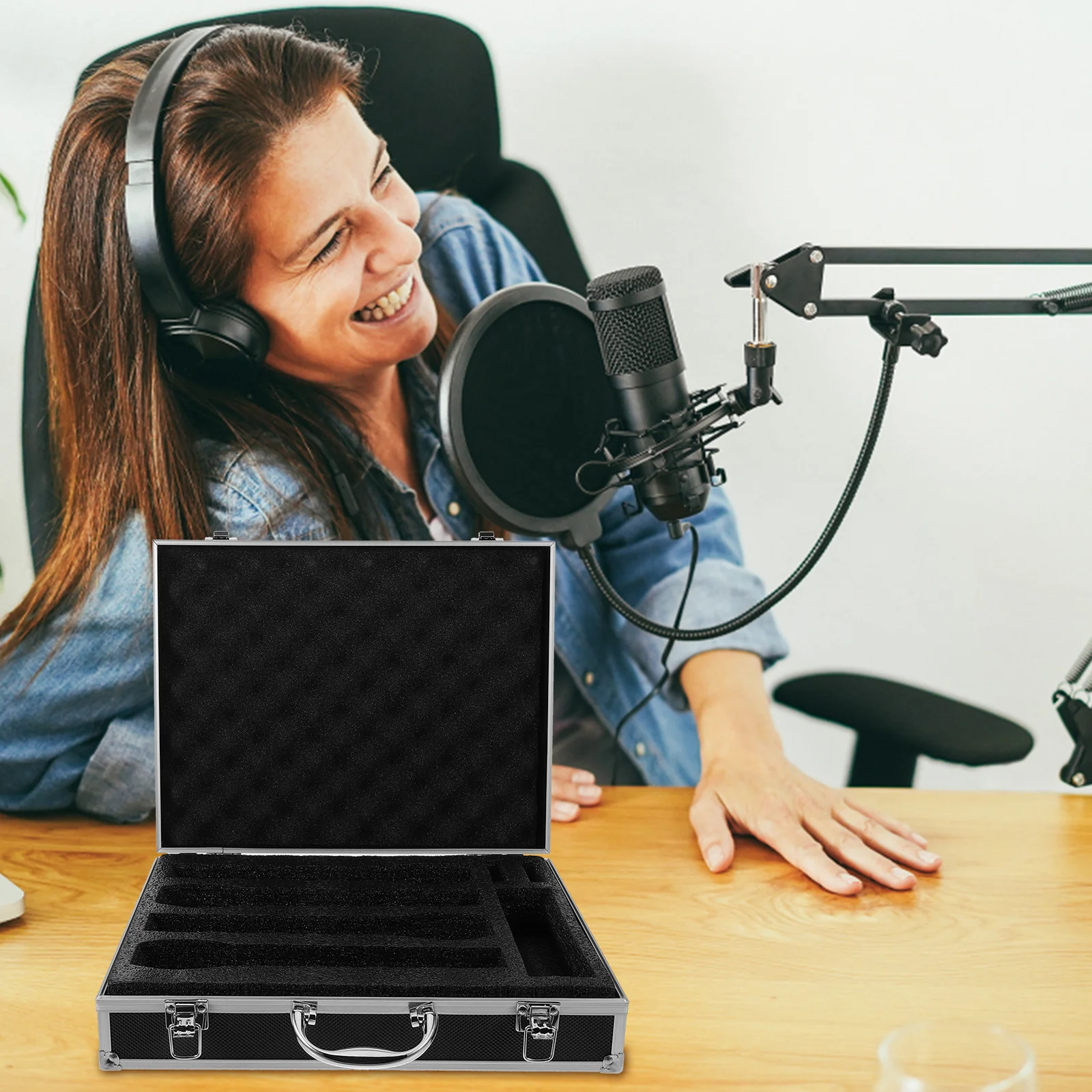 

4pcs Handheld Microphone Protective Case Portable Mic Storage Box With Handle For Travel Outdoor Cordless Microphone Carrying