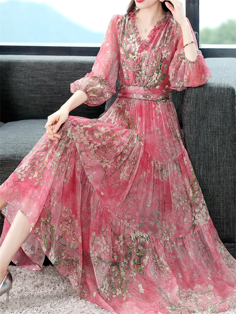 Hochwertiges Seidenkleid mit V-Ausschnitt, mittlerer bis langer Stil, neuer Frühling/Sommer 2025, einfarbiges Temperament, A-Linien-Kleid aus Maulbeerseide