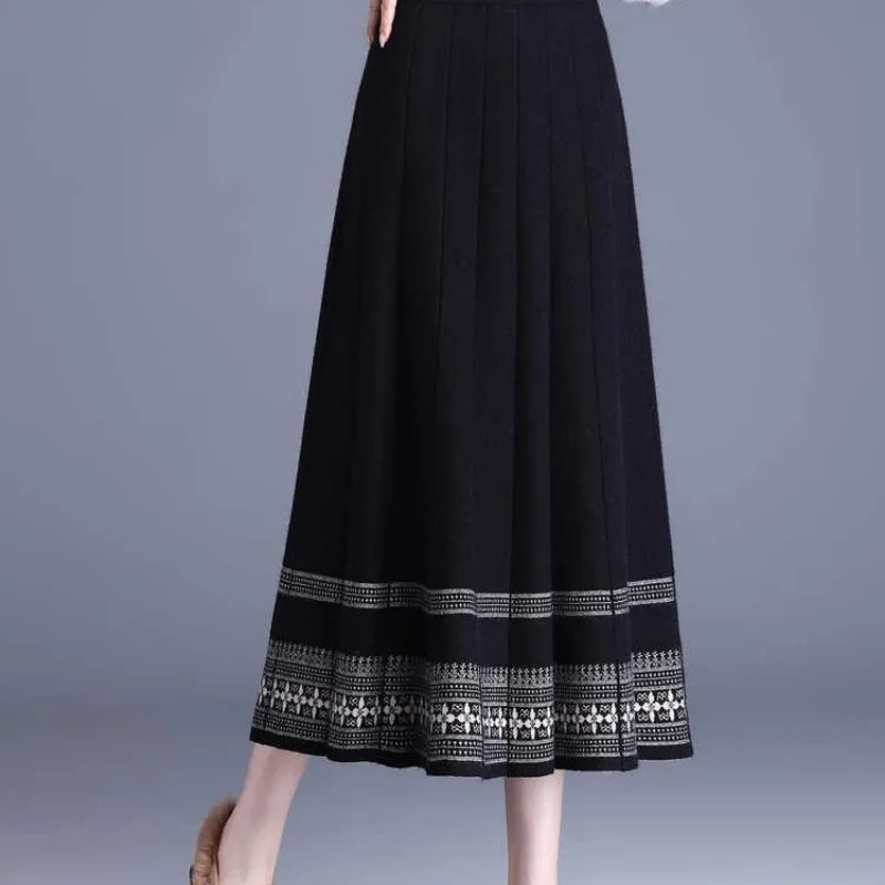 

Women's Ethnic Style Knitted Skirt Thickened New Autumn and Winter Mid-length Pleated Skirt High Waist Large Hem Skirt