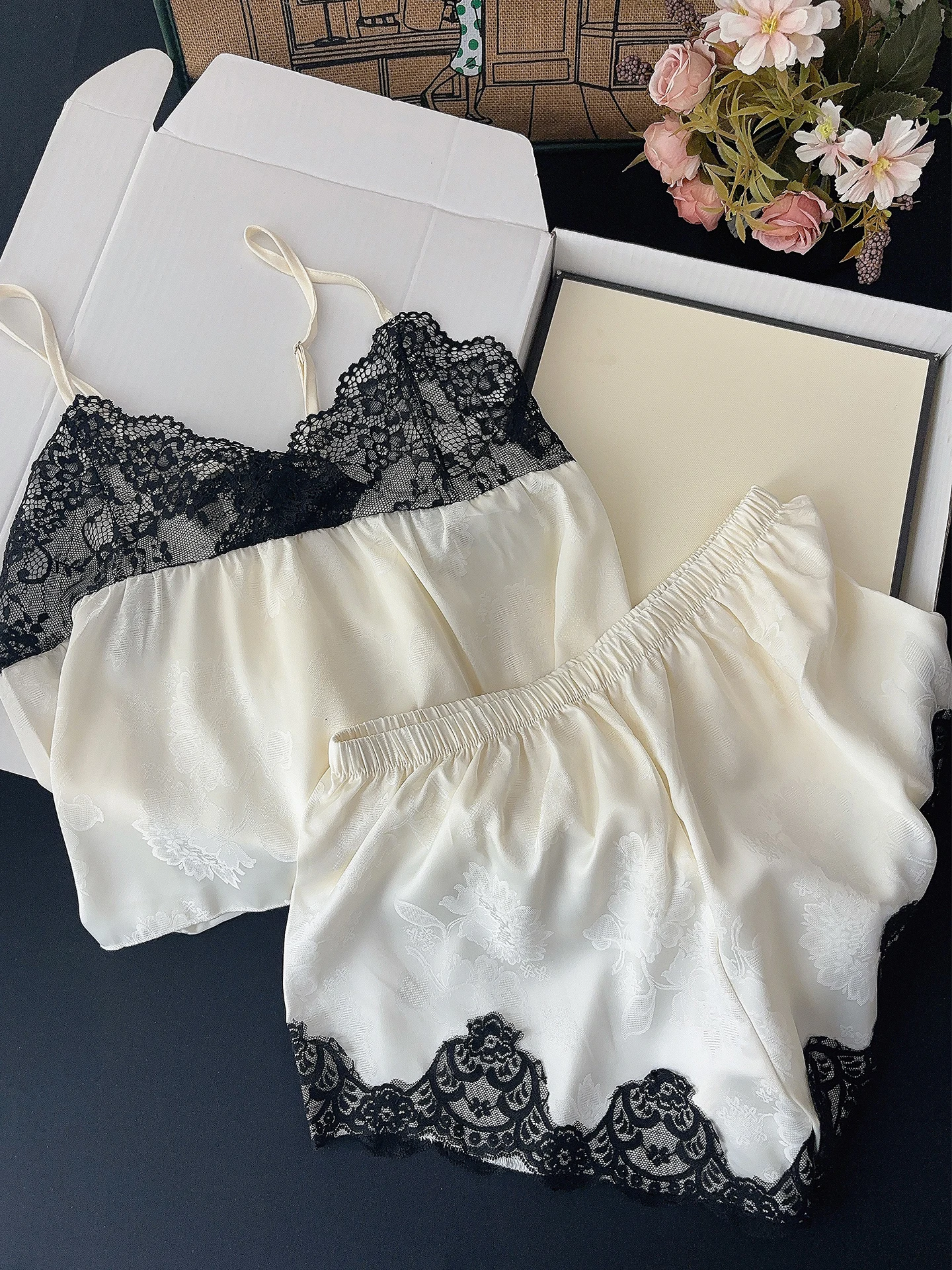 2025 summer new lace ice silk sexy suspender cardigan pajamas women's four-piece casual comfortable homewear