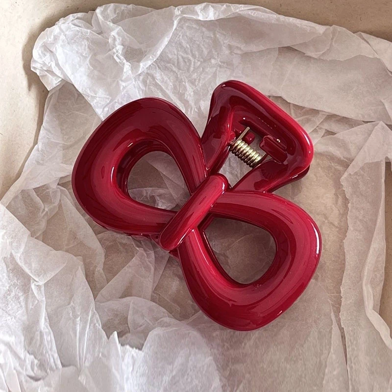 Рисунок 5 - Винтажная заколка для волос с синим