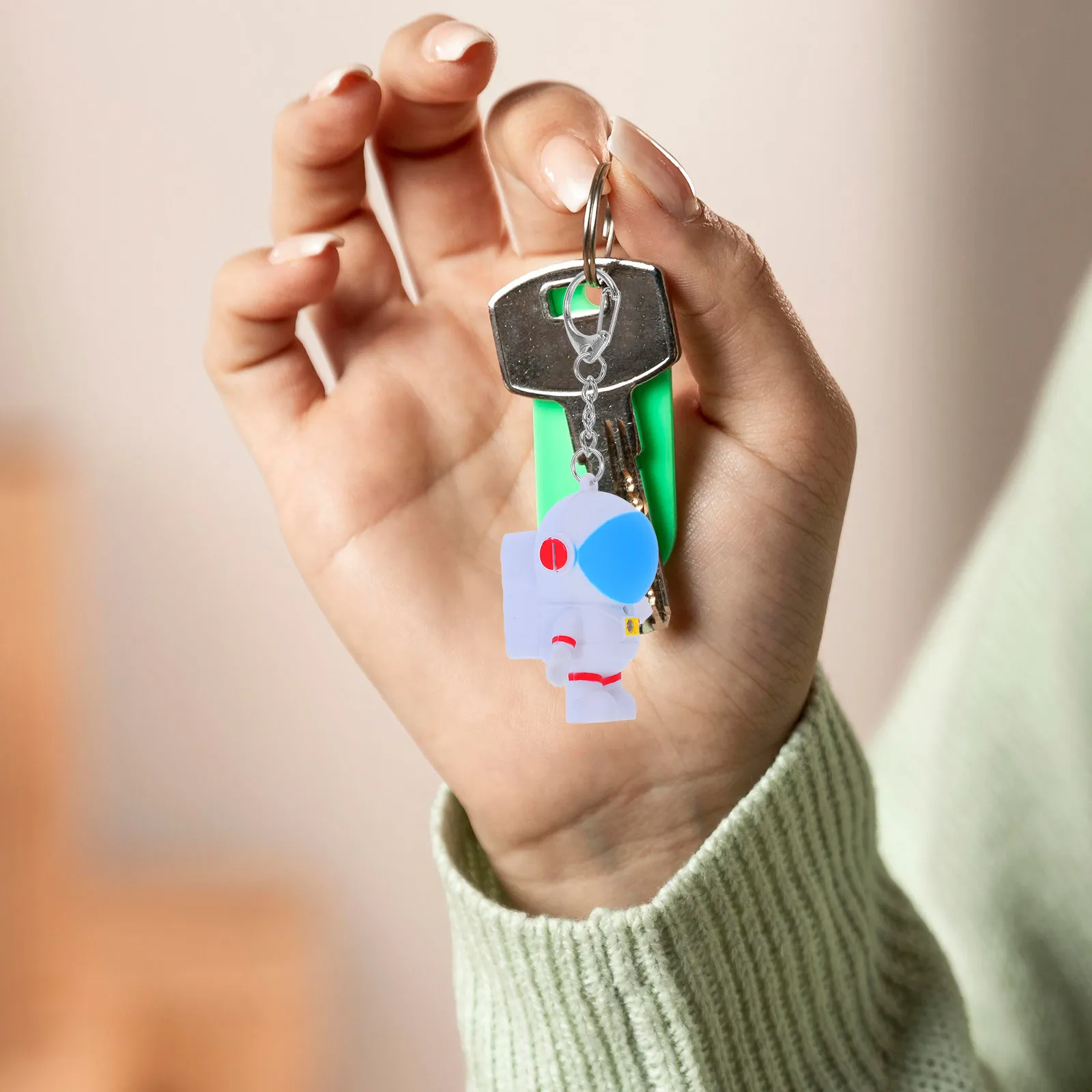 

6Pcs Animal Keychain Light Unique Stylish Design Fade Resistant Skin Friendly for Kids Nurses Pediatric Badge Accessories