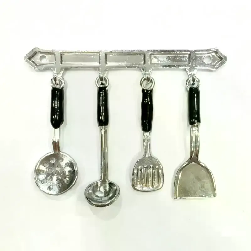 Spatule suspendue verticale Miniature pour maison de poupée, cuillère à soupe, entonnoir, outils de cuisine pour décoration de maison de poupée, jouets de jeu pour enfants, 1 ensemble