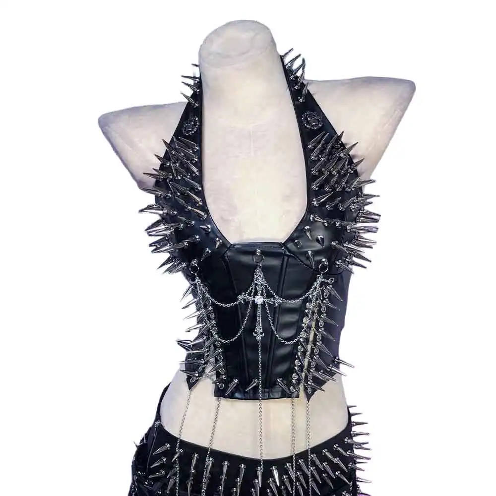 

Goth Tops Women's Y2K T-shirt Boho Gothic Tank Spiked Festival Bra Punk Rock Clothes Grunge Emo Clothing with Spikes