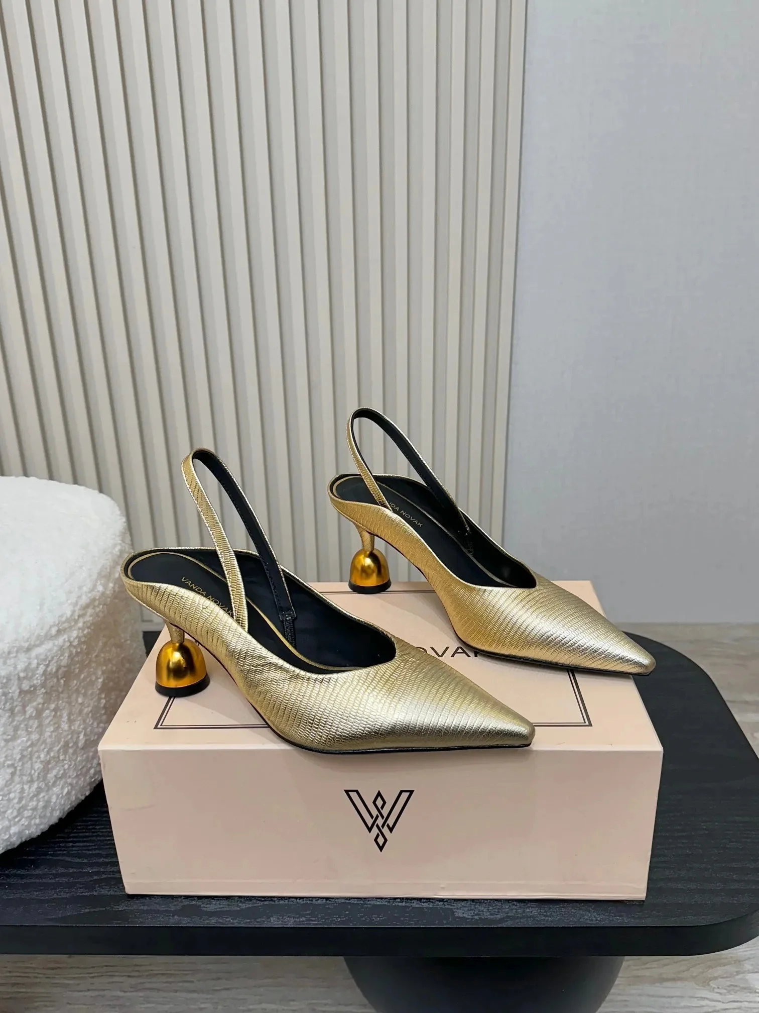 Sepatu Wanita Sandal Slingback Vanda Novak Lucy