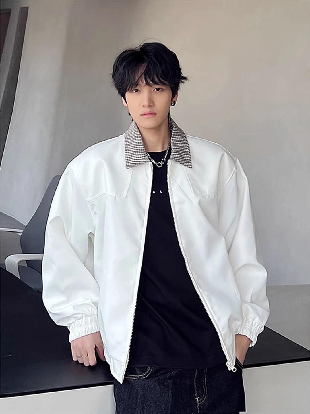 

Мужская бейсбольная куртка Cleanfit White American Sport: весенне-осенняя, с высоким воротником, на молнии, повседневная, с эффектом охлаждения