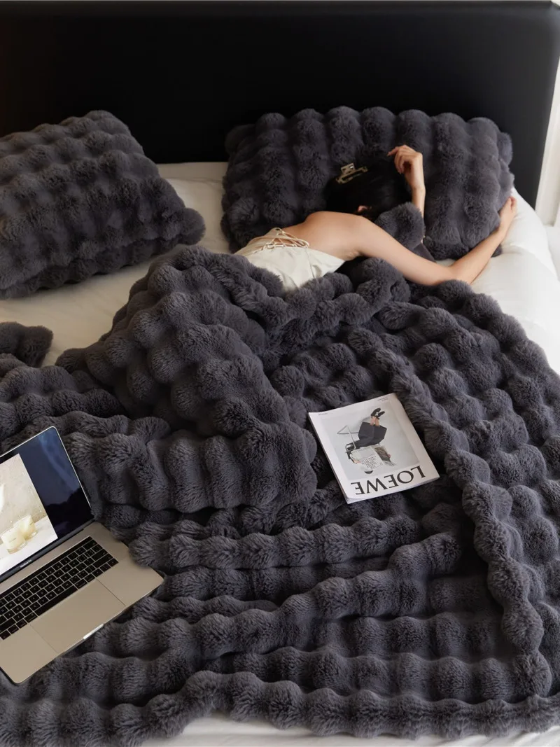 Office doublesided thickened Fluffy Plush Throw sofa blanket Ultra Soft Bubble nap blanket Bedroom Luxury Faux Rabbit Fur Blanke