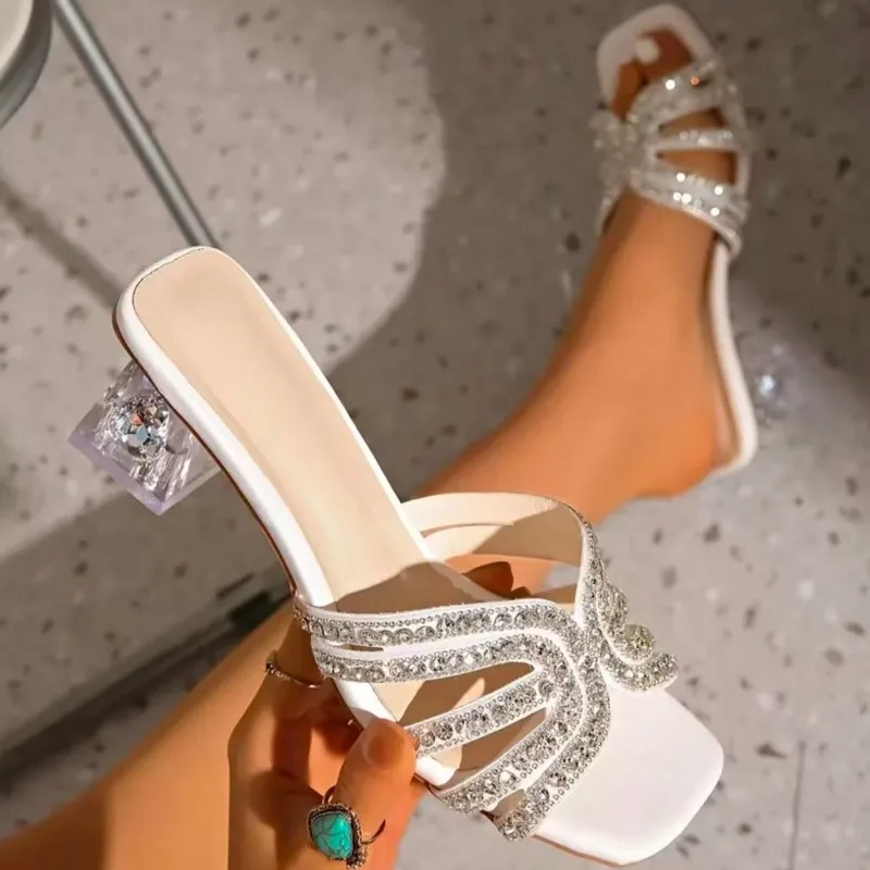 chinelos-femininos-confortaveis-antiderrapantes-de-verao-2026-decorados-com-strass-sapatos-de-salto-alto-sandalias-casuais-da-moda