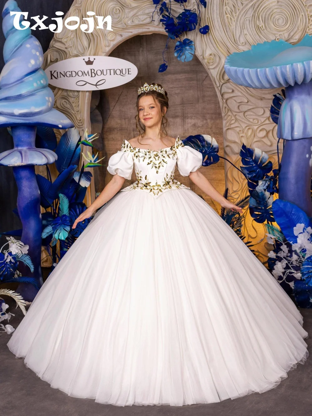 Golden Beaded Off Shoulder Flower Girls Dress For Wedding Kids Puffy Tulle Long Princess Gown For Photoshoot 2-14Y Pageant Wear